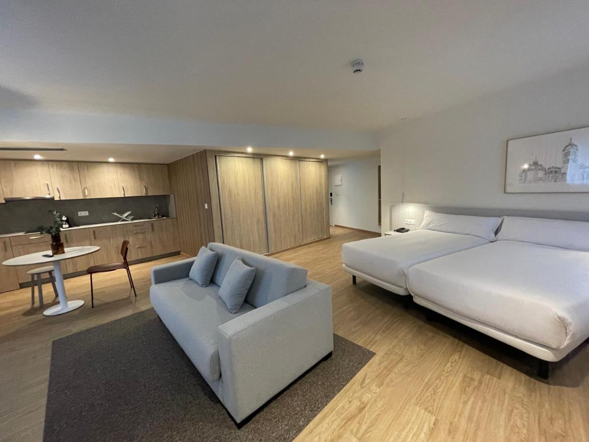 Apartamentos Forum Ceao Lugo Exteriör bild