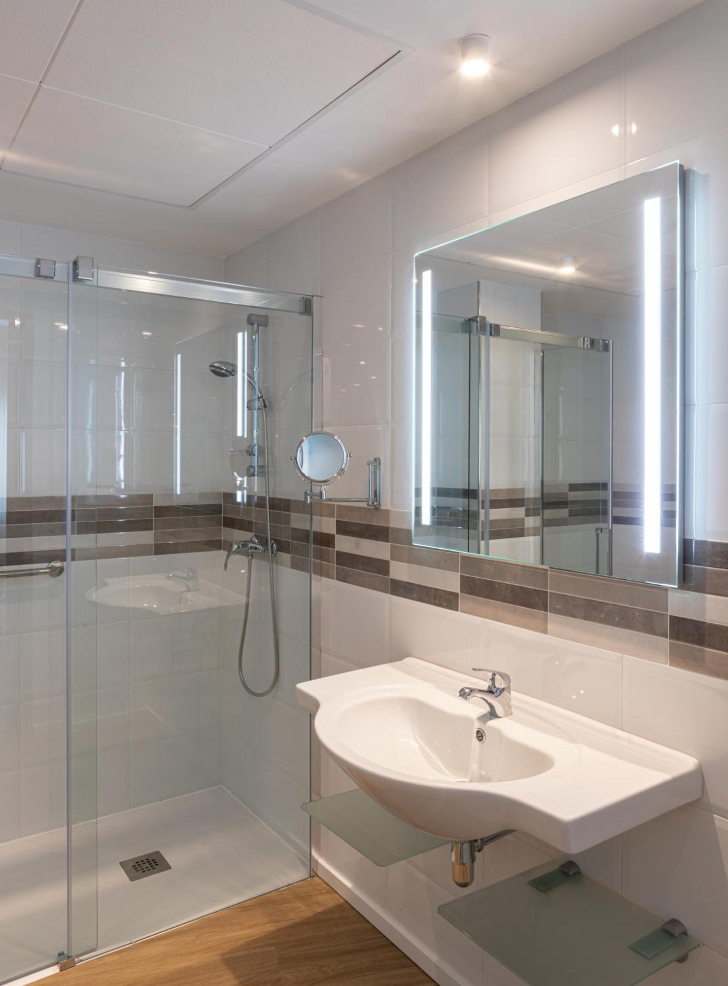 Apartamentos Forum Ceao Lugo Exteriör bild