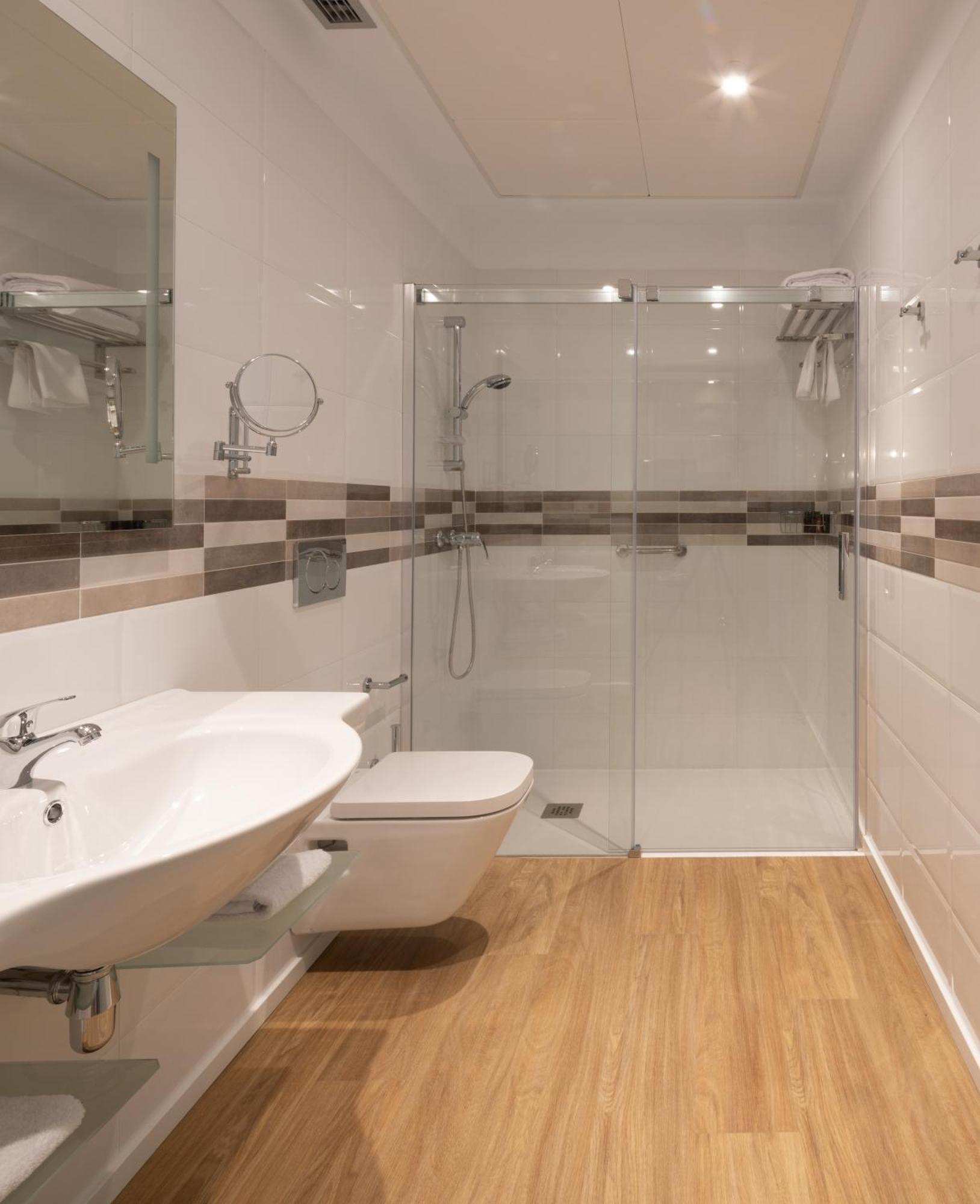 Apartamentos Forum Ceao Lugo Exteriör bild
